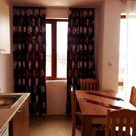 Private Studio In Gardenia Hills Хотел Слънчев бряг